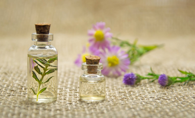 Essential Oil Guide: Heal & Channelise Energy as per your Zodiac!